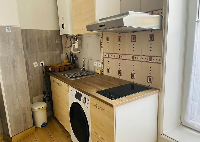 Du Village * Νανσύ